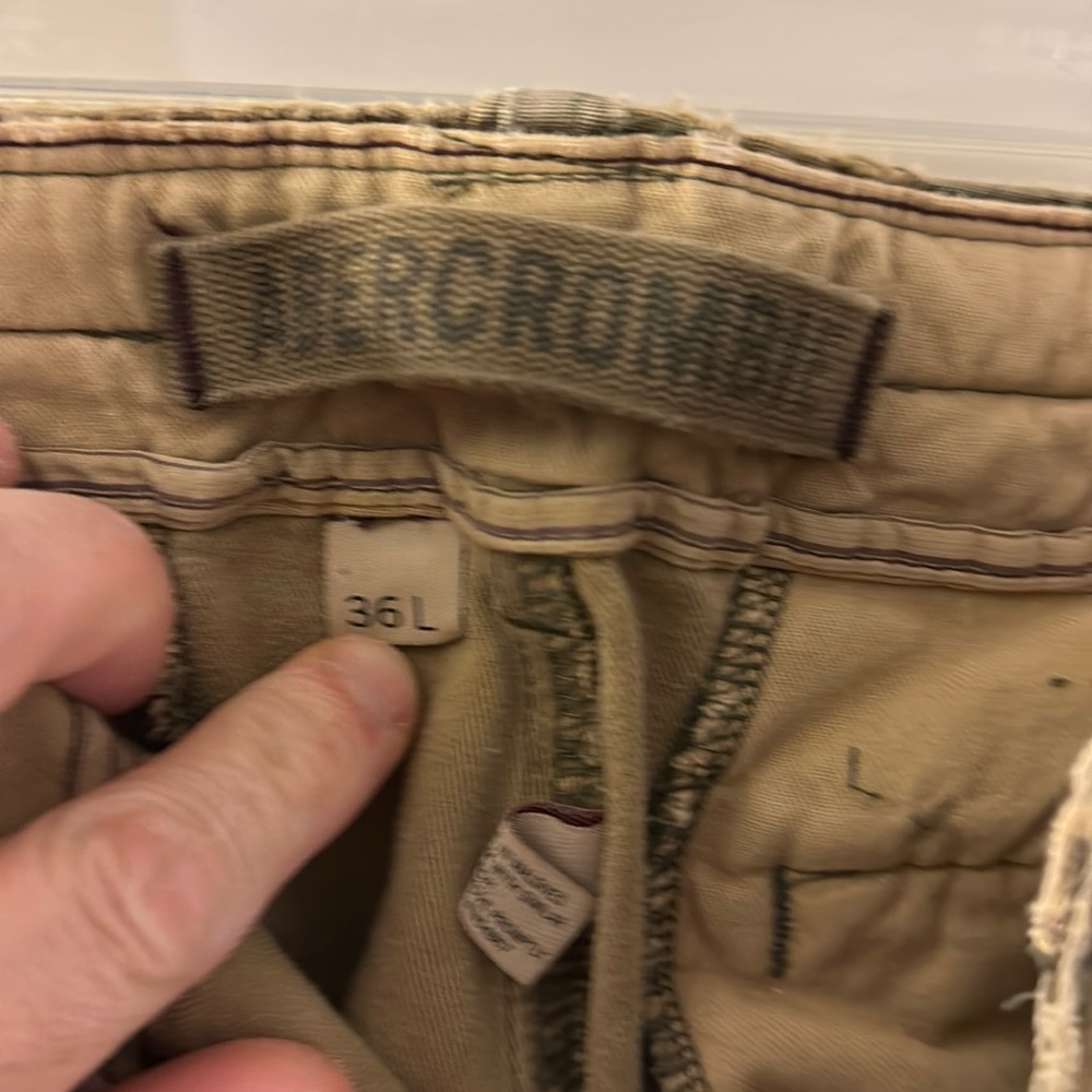 Abercrombie and Fitch camo cargo pants size large 36.